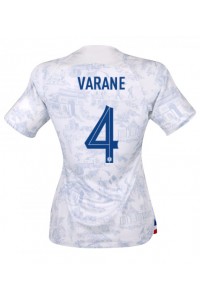 Ranska Raphael Varane #4 Jalkapallovaatteet Naisten Vieraspaita MM-kisat 2022 Lyhythihainen